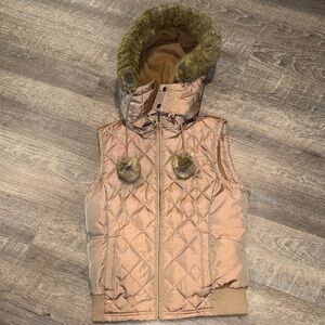 LOFT iridescent Tan Quilted Vest with Faux Fur Trim with removable hood